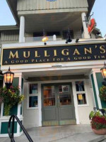 Mulligan's inside
