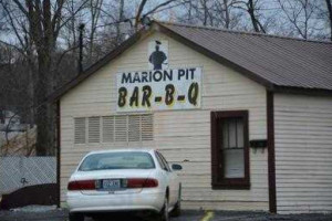 Marion Pit -b-q outside