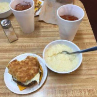 Little Biscuit Barn food
