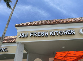 J J Fresh Kitchen food