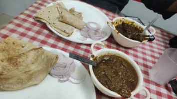 Lucknow Biryani food