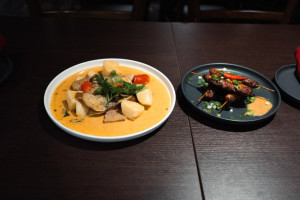 Meesai's Thai Kitchen food