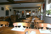 The Greyhoud Inn Country Pub inside