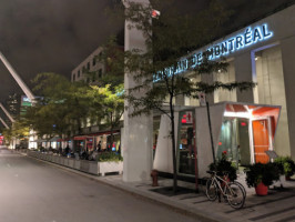 Brasserie T! Montreal Quartier Des Spectacles outside