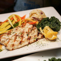 Fresh Catch Seafood Grill food