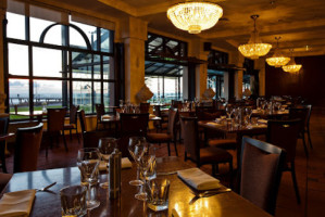 Stamford Grand Adelaide - The Promenade Restaurant food