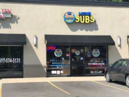 J-dubb?s Signature Subs outside