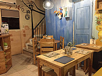 il Pittore Cafe inside