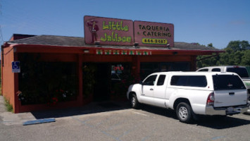 Little Jalisco Taqueria outside