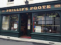 Phillip's Foote outside