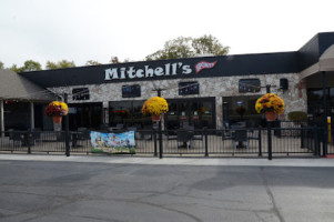 Mitchell's Sports Grill outside
