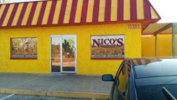 Nico's Taco Shop outside