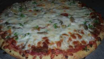 Circle Pizza Of Greentown food