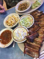 Dianne's Old Time Barbeque food
