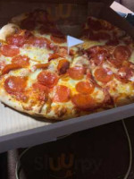 Garbonzo's Pizza food