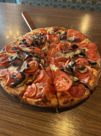 Flying Pie Pizzaria- Fairview food