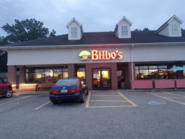 Bilbo's Pizza outside