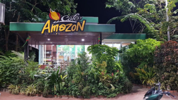 Café Amazon outside