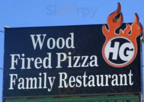Hg Wood Fired Pizza Family outside