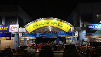 Era Balung (taman Sawit) outside