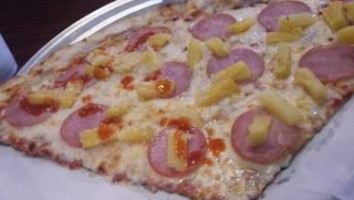Ray's Pizzaria food
