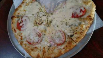 Ray's Pizzaria food