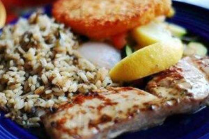 Grills Seafood Deck Tiki food