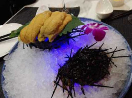 Miyako Sushi inside