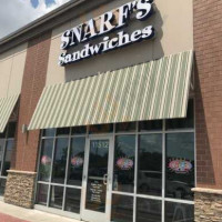 Snarf's Sandwiches outside