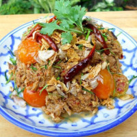 Krua Lawng Khao food