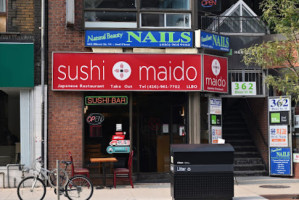Sushi Maido inside