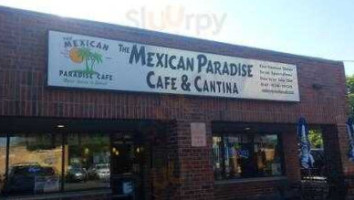 The Mexican Paradise Cafe outside