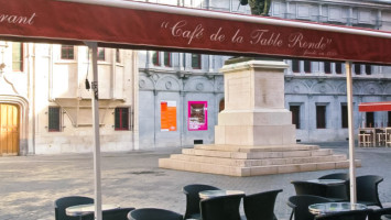 Cafe de la Table Ronde food