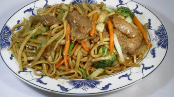 Chen's China Inn food