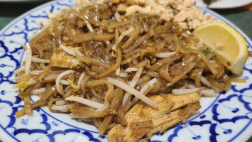 Ruam Mit Thai Lao Food food