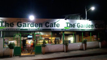 Kandy Garden Cafe outside
