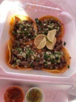 Floriberto's Mexican Food food