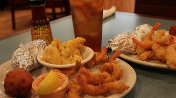 Southern Style Eatery food