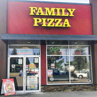 Family Pizza outside