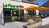 La Pizza De Nico inside