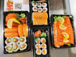 Sushi d'or food