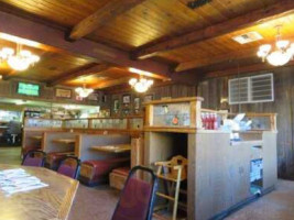 Bob's Texas T-bone And Frosty's Lounge inside