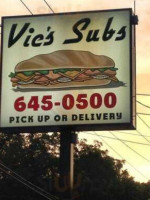 Vic's Subs food