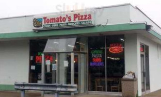 Tomato's Pizza outside