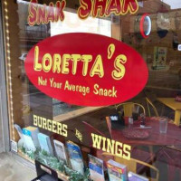 Loretta's Snak Shak food