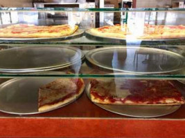 Steves Pizza Place food