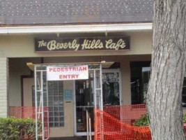 Beverly Hills Cafe inside
