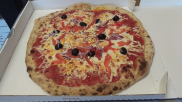 Pizzeria La Piccola food