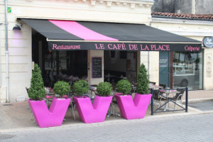 Le Cafe De La Place De Cauderan food