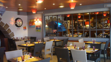 Restaurant La Criee inside